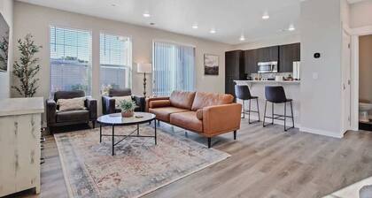 Stylish 2 bedroom townhome