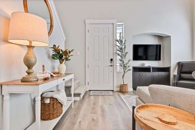 | Hounslow way | Sophisticated 3 bedroom townhome