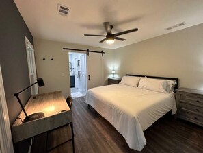 4 bedrooms, WiFi, bed sheets