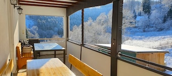 Holiday home (350m², 16 people) with a large outdoor area + sauna/tablefootball.