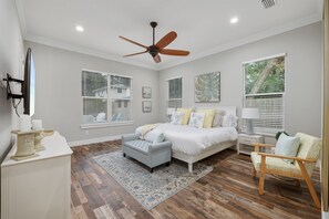 5 Schlafzimmer, Bügeleisen/Bügelbrett, Reisekinderbett, kostenloses WLAN