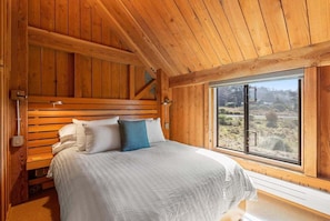 Room - Binker Barn Reimagined | Sea Ranch Art (Sea Ranch)
