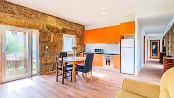 Nhà | Bếp riêng | Tủ lạnh, lò vi sóng, lò nướng, bếp nấu