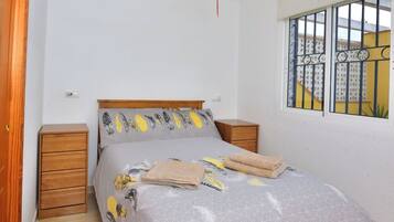 3 sovrum, strykjÀrn/strykbrÀda, gratis wi-fi och sÀngklÀder