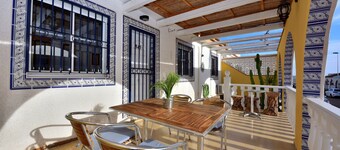 Holiday Home "Casa Butcher" with Mountain View, Terraces & Wi-Fi