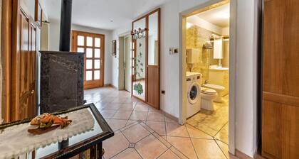 Ferienunterkunft "Appartamento Pisani" mit Balkon und WLAN