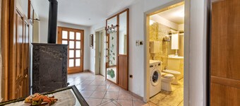 Holiday Accommodation "Appartamento Pisani" with Balcony & Wi-Fi