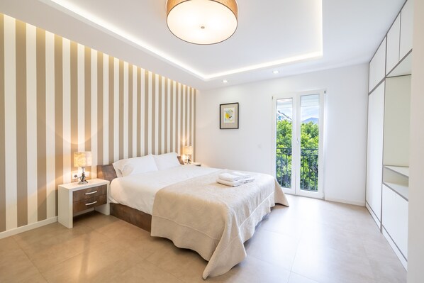 3 habitaciones, tabla de planchar con plancha y wifi gratis 