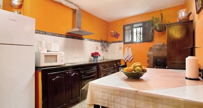 Chalet 'Casa Rural La Asomada' with Mini Pool, Terrace & Wi-Fi