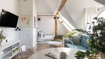 Studiosvit | Sängtillbehör av högsta kvalitet, individuell inredning och unika möbler