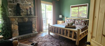 mountains, near Falling Water, Ohiopyle, hot tub, hiking, caverns, golf close by