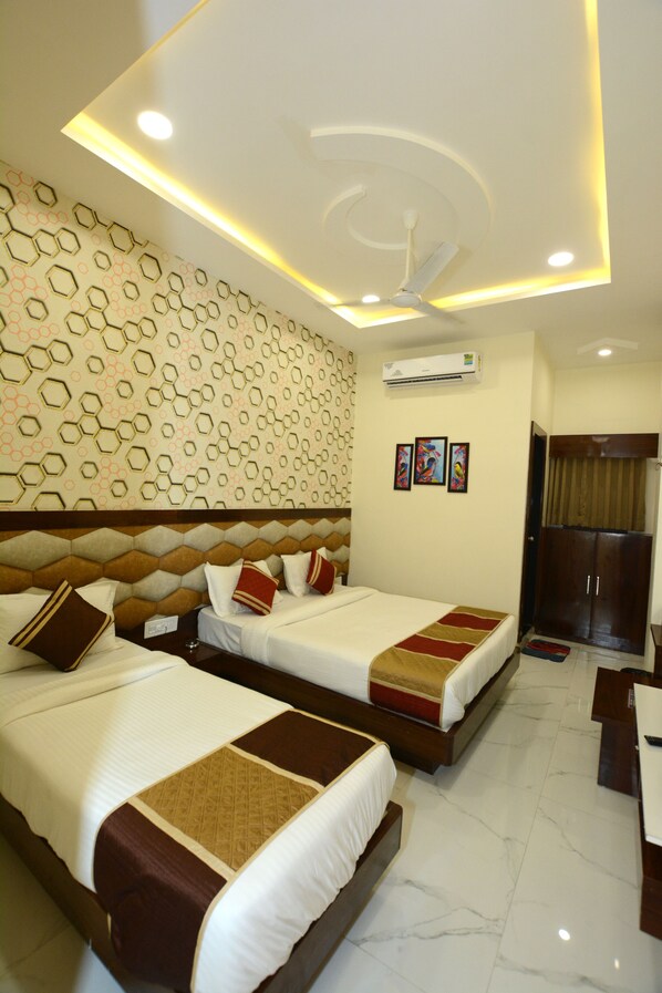 Deluxe Triple Room