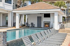 Pool - Book a Spring Break Stay!Private Pool! Bikes! Pool and Shuffleboard Table! (Destin)