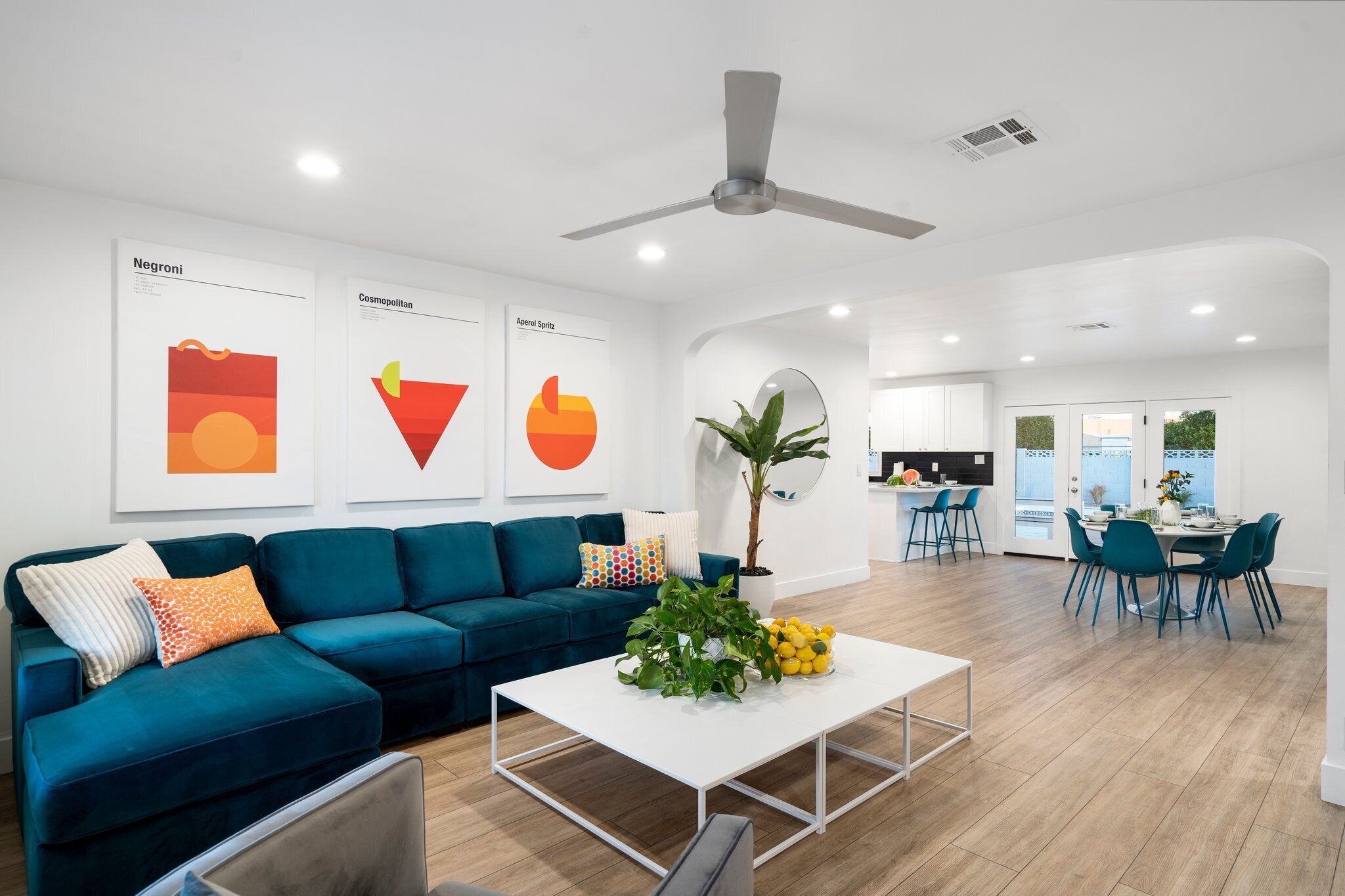 Téléviseur connecté, table de baby-foot