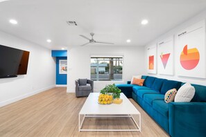 Interior - Tempe Oasis with Heated Pool and 4 Kings (Tempe)