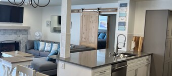 Paradise at Mandalay Beach Resort living