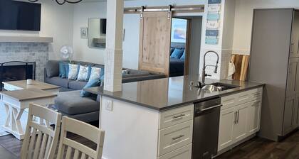 Paradise at Mandalay Beach Resort living