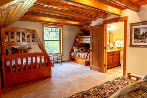 3 bedrooms, WiFi, bed sheets - Tranquil 3BR Home; Access To Trails & Mtn. Views! (Breckenridge)