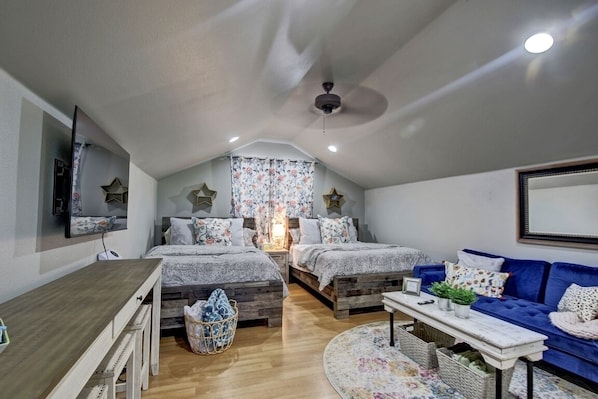 1 bedroom, free WiFi, bed sheets