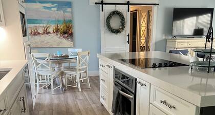 Jupiter Beach Plum Cottage