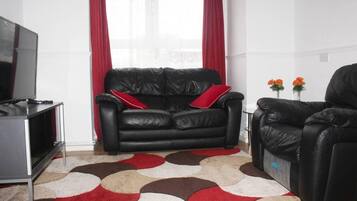 Apartment, 1 King Bed | Interior