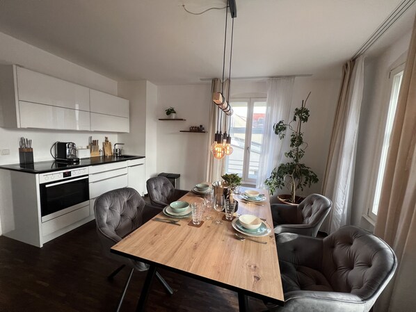 Dining - Liboria: Stylish old town apartment (Regensburg)