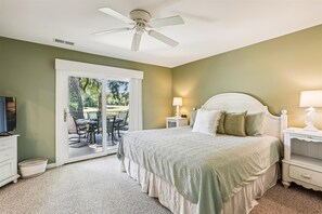 3 bedrooms, iron/ironing board, internet, bed sheets