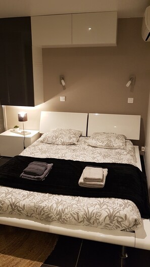 1 Schlafzimmer, Bügeleisen/Bügelbrett, kostenloses WLAN, Bettwäsche