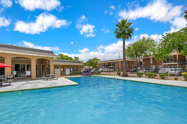 Alberca al aire libre 