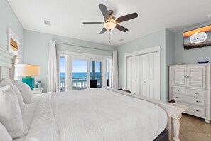 4 bedrooms, desk, iron/ironing board, free WiFi