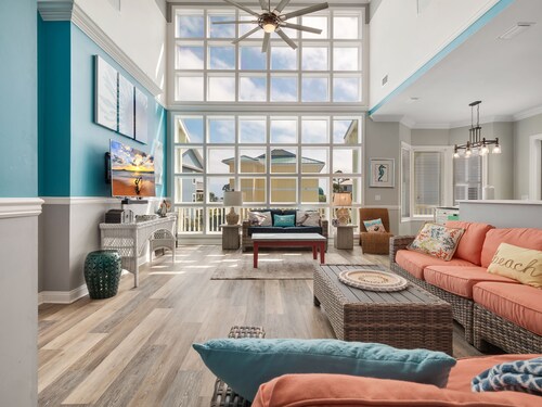 Cape Lime Pie: Large South Cape Home- Private Pool and Hot Tub, Sleeps 14