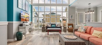 Cape Lime Pie: Large South Cape Home- Private Pool and Hot Tub, Sleeps 14