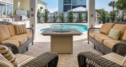 Cape Lime Pie: Large South Cape Home- Private Pool and Hot Tub, Sleeps 14