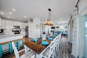 Fridge, microwave, oven, stovetop - Havin' A Blas: 4th of July week now available as a Friday or Saturday check in! (Cape San Blas)