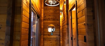 Port Hadlock Luxury Cabin Retreat Awaits you! by RedAwning