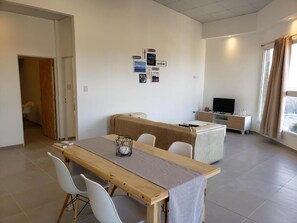 Panoramic Apartment | Private kitchen | Full-size fridge, oven, rice cooker, griddle - NEVADO PENHOUSE BY BOOKHAP (San Rafael)
