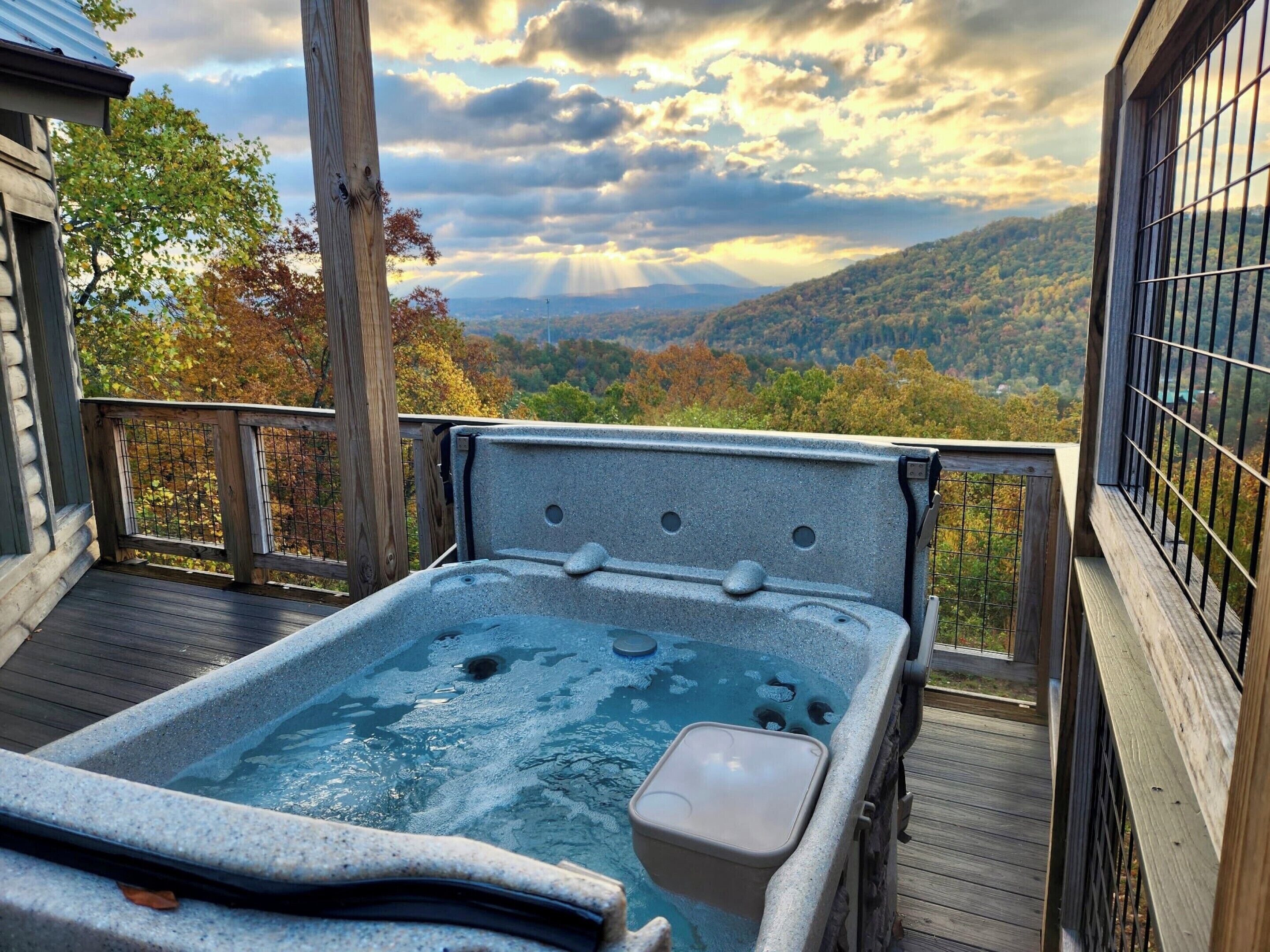 Outdoor spa tub