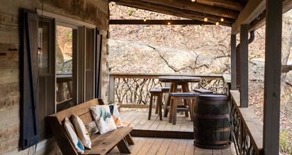 Blue Ridge Cabin with Modern Farmhouse Decor on Private Stream
