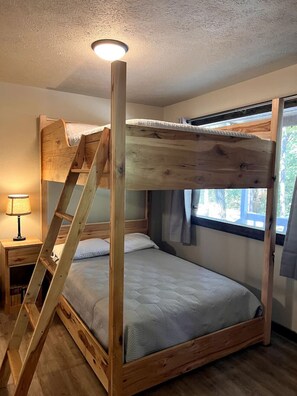 1 dormitori, wifi i roba de llit 