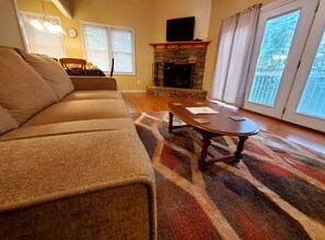 Smart TV, fireplace, DVD player