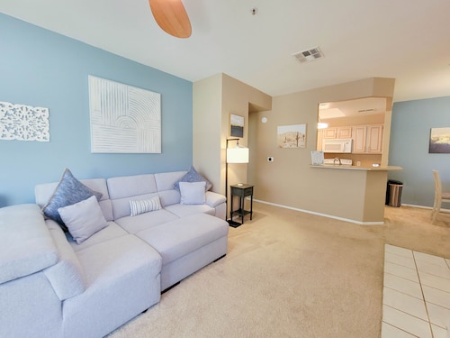 Private/ Quiet Condo in Upscale Scottsdale: pool, spa, sauna + outdoor kitchen!