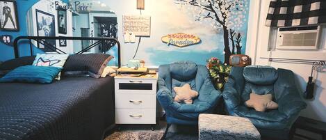 1 bedroom, iron/ironing board, free WiFi, bed sheets