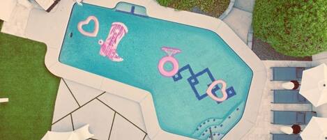 Outdoor pool, a heated pool