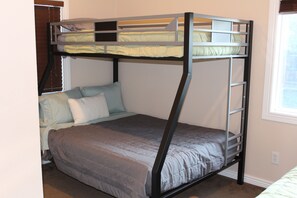 5 bedrooms, iron/ironing board, travel cot, free WiFi