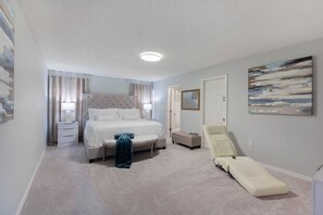 6 habitaciones, tabla de planchar con plancha y cuna de viaje 