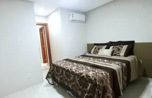 3 dormitorios, tabla de planchar con plancha, wifi gratis y ropa de cama