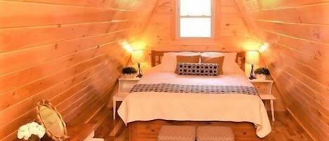 2 bedrooms, iron/ironing board, internet, bed sheets