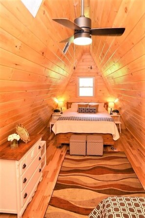 2 bedrooms, iron/ironing board, Internet, bed sheets