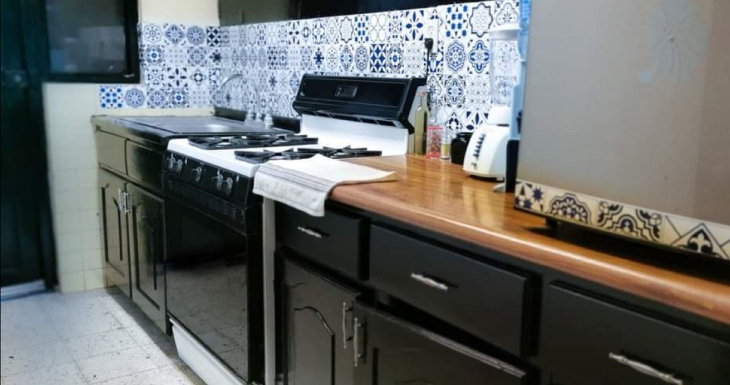 Family Townhome | Dapur peribadi | Peti sejuk, pengisar, meja makan 