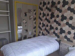 1 chambre, fer et planche à repasser, Wi-Fi